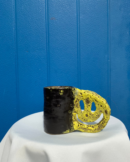 kubek smile in acid